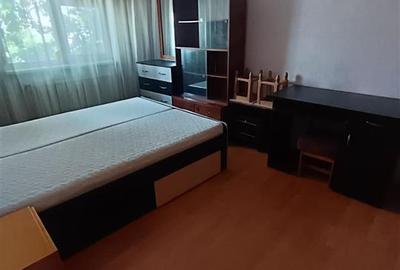 Apartament cu 3 camere decomandat în Obor - 2