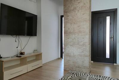 Apartament cu 3 camere decomandat în Bună Ziua