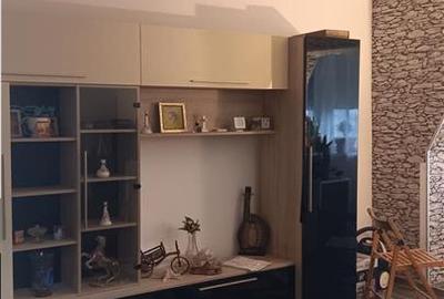 Apartament cu 2 camere decomandat în Tomești - 3