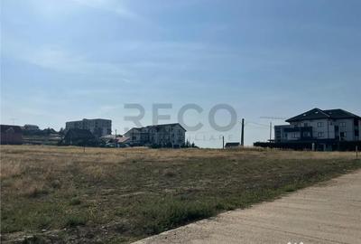 Teren de 1143 mp, în Sânmartin - 2