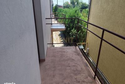 Casă cu 4 camere cu Teren 2600 Mp în Republicii