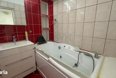 Apartament cu 4 camere în Centrul Civic