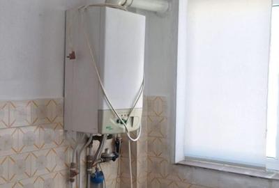 Apartament cu 3 camere semidecomandat în Central - 1