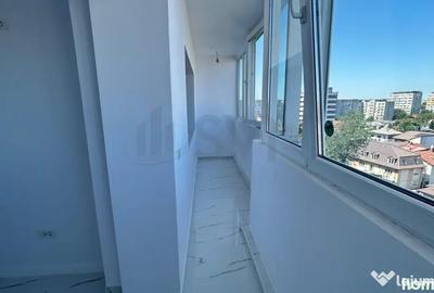 Apartament cu 3 camere decomandat în Titulescu