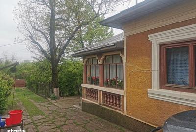 Casă cu 4 camere cu Teren 100 Mp în Băbăița - 2