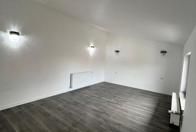 Casă individuală cu 4 camere cu Canalizare în Nord-Est - 8