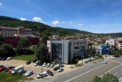 Apartament cu 2 camere decomandat în Central - 1