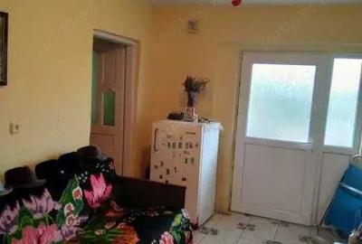 Casă cu 3 camere în Săpata - 1