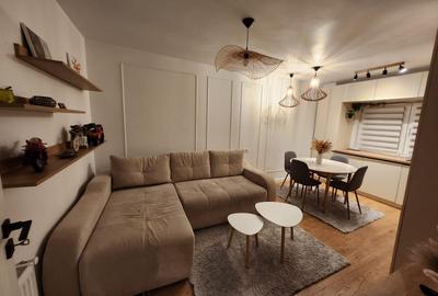 Apartament cu 3 camere decomandat în Noua