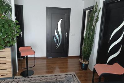 Apartament cu 3 camere decomandat în Central - 9