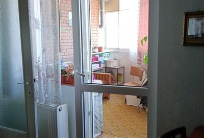 Apartament cu 2 camere decomandat în Brăișoru - 4