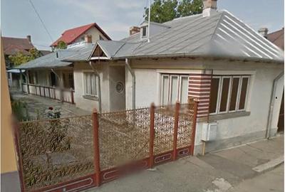 Casă cu 3 camere cu Teren 300 Mp în Ultracentral - 1