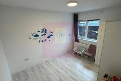 Casă cu 3 camere cu Teren 380 Mp în Săbăreni