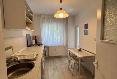Apartament cu 2 camere decomandat, mobilat în Cotroceni
