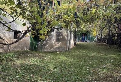 Casă cu 4 camere cu Teren 72 Mp în Central