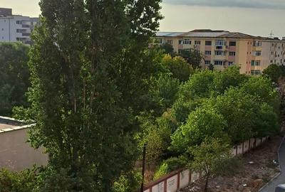 Apartament cu 3 camere decomandat în 1 Mai - 10