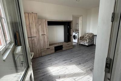Apartament cu 2 camere semidecomandat în Alexandriei