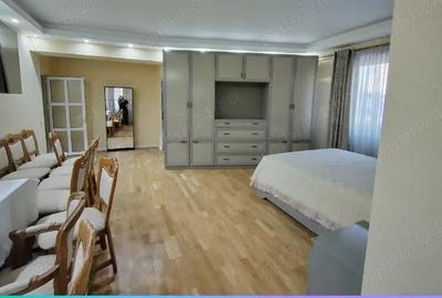 Apartament cu 4 camere decomandat în Hala Centrală - 10