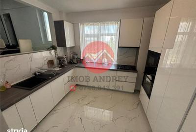 Apartament cu 3 camere în E3 - 12