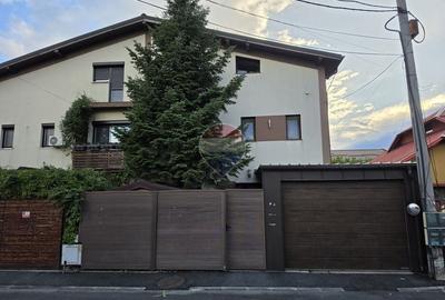 Duplex cu 5 camere cu Teren 233 Mp în Sud