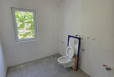 Casă cu 8 camere cu Teren 564 Mp în Dudeștii Noi
