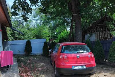 Casă cu 4 camere în Tisău