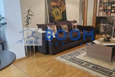 Apartament cu 3 camere decomandat, mobilat în Central