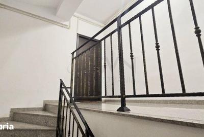 Apartament cu 3 camere decomandat în Dămăroaia