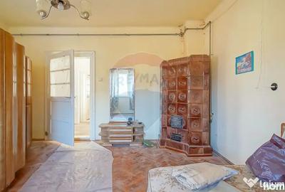 Casă cu 2 camere cu Teren 230 Mp în Centrul Istoric