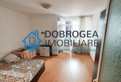 Garsonieră decomandată, mobilată în Piața Nouă
