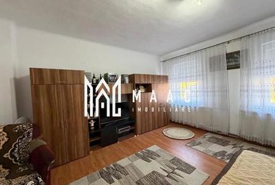 Casă individuală cu 3 camere cu Canalizare în Vasile Aaron - 3