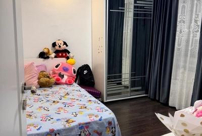 Apartament cu 3 camere decomandat în Mărgeanului