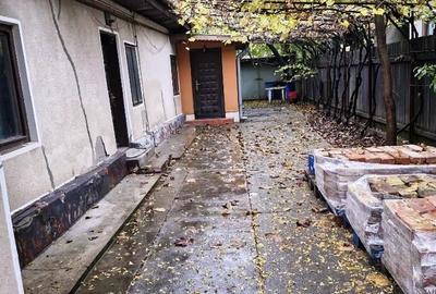 Casă cu 3 camere cu Garaj în Colentina