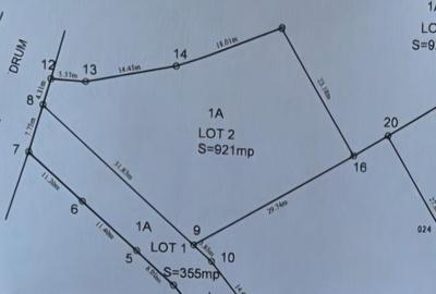 Teren de 921 mp, în Rediu