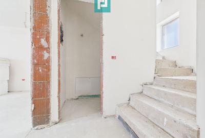 Duplex cu 4 camere cu Canalizare în Covaci - 7