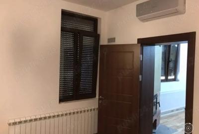Casă cu 3 camere în Central