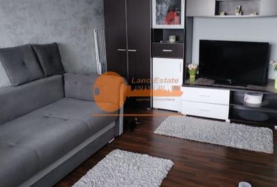 Apartament cu 3 camere decomandat, mobilat în Drumul Taberei