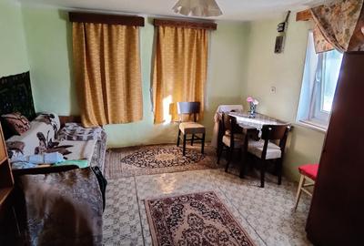 Casă cu 3 camere cu Teren 700 Mp în Cucerdea