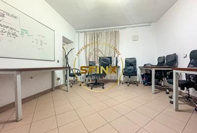 Casă cu 7 camere cu Teren 170 Mp în Drumul Sării