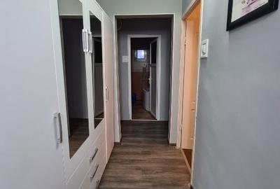 Apartament cu 3 camere decomandat, mobilat în Galata - 10