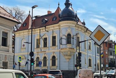 Apartament cu 4 camere decomandat, mobilat în Central - 10