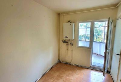 Apartament cu 2 camere decomandat în Plopilor