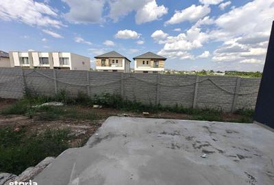 Casă cu 5 camere cu Teren 152 Mp în Central