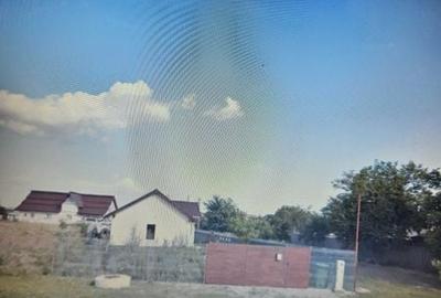 Teren de 972 mp, în Central