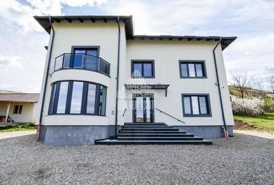 Hotel/Pensiune, de 600 mp, în Căianu-Vamă