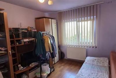 Apartament cu 3 camere decomandat, mobilat în Aradului - 5