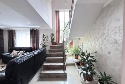 Casă individuală cu 5 camere cu Garaj în Central - 6