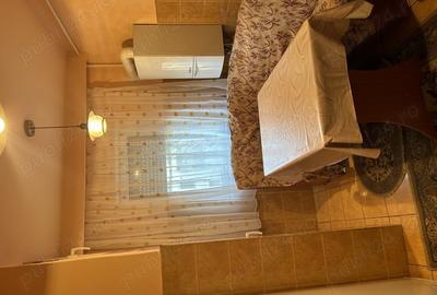 Apartament cu 4 camere decomandat în Micro 15 - 2