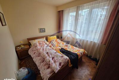 Apartament cu 3 camere decomandat în Traian - 8