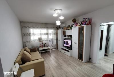 Apartament cu 2 camere semidecomandat în Pantelimon